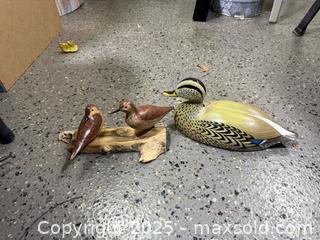 MaxSold Auction: Set of 2 Hand-Painted Wooden Bird Decoys Displays - Windsor (Ontario, Canada) PARTNER MANAGED Downsizing Online Auction - Ashland Drive