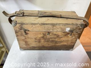MaxSold Auction: Surveyor&#39;s Level with Wooden Case and Leather Strap - Windsor (Ontario, Canada) PARTNER MANAGED Downsizing Online Auction - Ashland Drive