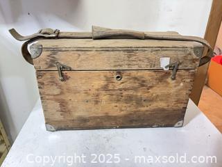 MaxSold Auction: Surveyor&#39;s Level with Wooden Case and Leather Strap - Windsor (Ontario, Canada) PARTNER MANAGED Downsizing Online Auction - Ashland Drive