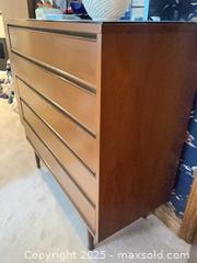 MaxSold Auction: Dresser D - Vaughan (Ontario, Canada) Moving Online Auction - Woodland Acres Crescent