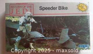 MaxSold Auction: MPC Star Wars SPEEDER BIKE Return of the Jedi Model Kit 1983 NOS - Marlborough (Massachusetts, USA) PARTNER MANAGED Downsizing Online Auction - Farm Road