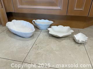 MaxSold Auction: Lot of 5 Gloss White Serving Bowls, Crate &#38; Barrel &#38; Fitz and Floyd - Lakeshore (Ontario, Canada) PARTNER MANAGED Estate Sale Online Auction - County Road 42