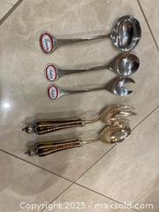 MaxSold Auction: Mixed lot: salad servers and branded spoons, 5 pieces - Lakeshore (Ontario, Canada) PARTNER MANAGED Estate Sale Online Auction - County Road 42