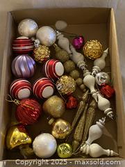 MaxSold Auction: Vintage Lot of Assorted Christmas Ornaments - Toronto (Ontario, Canada) SELLER MANAGED Downsizing Online Auction - O'Connor Drive (CONDO)