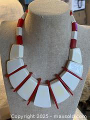 MaxSold Auction: Vintage Red and White Chunky Retro Necklace - Toronto (Ontario, Canada) SELLER MANAGED Downsizing Online Auction - O'Connor Drive (CONDO)