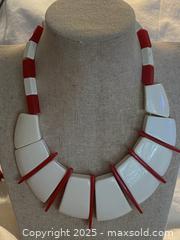 MaxSold Auction: Vintage Red and White Chunky Retro Necklace - Toronto (Ontario, Canada) SELLER MANAGED Downsizing Online Auction - O'Connor Drive (CONDO)