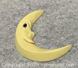 MaxSold Auction: Ceramic Moon Wall Plaque VINTAGE - Citrus Heights (California, USA) SELLER MANAGED Downsizing Online Auction - Sylvan Grove Way