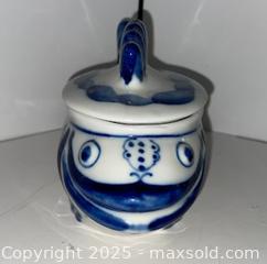 MaxSold Auction: Russian Gzhel lidded box, fish shape VINTAGE - Citrus Heights (California, USA) SELLER MANAGED Downsizing Online Auction - Sylvan Grove Way