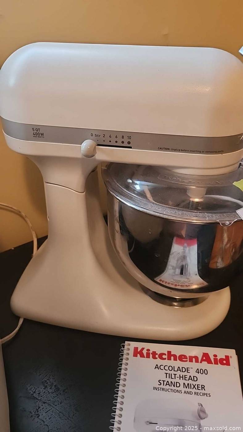 KitchenAid キッチンエイド　スタンドミキサー　ACCOLADE 400 KitchenAid Accolade 400 Stand Mixer | Maxsold