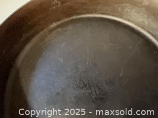 MaxSold Auction: Cast iron pan - Vancouver (British Columbia, Canada) SELLER MANAGED Downsizing Online Auction - West 30th Avenue