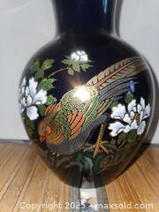 MaxSold Auction: Vase with dry flowers - Vancouver (British Columbia, Canada) SELLER MANAGED Downsizing Online Auction - West 6th Avenue (CONDO)