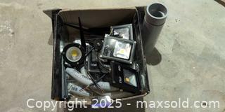 MaxSold Auction: Outdoor lights and others - Loyalist (Ontario, Canada) SELLER MANAGED Moving Online Auction - Loyalist Parkway