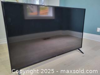 MaxSold Auction: 60&#34; LG 4K HD Smart TV - Mississauga (Ontario, Canada) SELLER MANAGED Moving Online Auction - Nigel Road