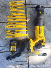 MaxSold Auction: DeWalt 20v Max Reciprocating Saw set - Mississauga (Ontario, Canada) SELLER MANAGED Moving Online Auction - Nigel Road