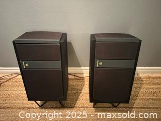 MaxSold Auction: Wharfedale 2180 Speakers and stands - Toronto (Ontario, Canada) SELLER MANAGED Reseller Online Auction - Kempsell Crescent