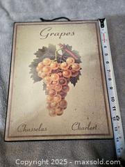 MaxSold Auction: wall art - Central Elgin (Ontario, Canada) SELLER MANAGED Downsizing Online Auction - Fairview Road