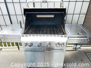 MaxSold Auction: Webber Summit Outdoor Natural Gas Grill, 4+1 Burners, Stainless - Victoria (British Columbia, Canada) SELLER MANAGED Estate Sale Online Auction - Fifth Street