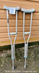 MaxSold Auction: Crutches for a Small Adult/Youth - View Royal (British Columbia, Canada) SELLER MANAGED Downsizing Online Auction - Pheasant Lane