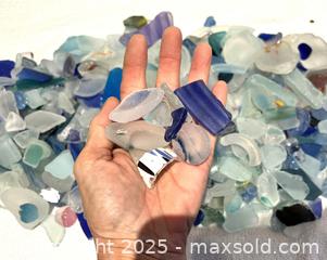MaxSold Auction: Tumbled Art Glass Pieces - Pickering (Ontario, Canada) SELLER MANAGED Downsizing Online Auction - Old Brock Road
