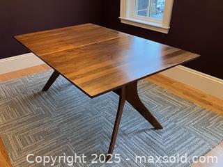 MaxSold Auction: Copeland Furniture &#34;Audrey&#34; Dining Table - Arlington (Massachusetts, USA) PARTNER MANAGED Estate Sale Online Auction - Teel Street