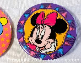 MaxSold Auction: MICKEY AND MINNIE MOUSE BUTTONS - Kingston (Ontario, Canada) SELLER MANAGED Downsizing Online Auction - Rosemund Crescent
