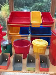 MaxSold Auction: Colorful containers - Port Townsend (Washington, USA) PARTNER MANAGED Estate Sale Online Auction - Rosewood Street