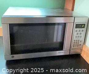 MaxSold Auction: GE microwave - Port Townsend (Washington, USA) PARTNER MANAGED Estate Sale Online Auction - Rosewood Street