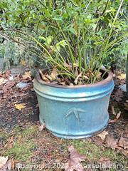 MaxSold Auction: Large Ceramic Pots - Port Townsend (Washington, USA) PARTNER MANAGED Estate Sale Online Auction - Rosewood Street