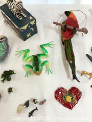 MaxSold Auction: Small Animal Decor - Port Townsend (Washington, USA) PARTNER MANAGED Estate Sale Online Auction - Rosewood Street