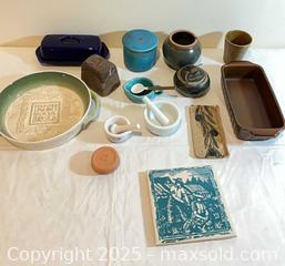 MaxSold Auction: Stoneware kitchen items, baking - Port Townsend (Washington, USA) PARTNER MANAGED Estate Sale Online Auction - Rosewood Street