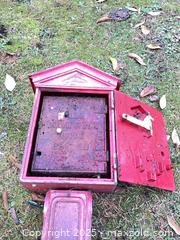 MaxSold Auction: Vintage Cast Iron Yard Art - Port Townsend (Washington, USA) PARTNER MANAGED Estate Sale Online Auction - Rosewood Street