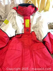 MaxSold Auction: Waterproof jackets, boots, hats, and more - Port Townsend (Washington, USA) PARTNER MANAGED Estate Sale Online Auction - Rosewood Street