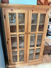 MaxSold Auction: Wooden display Cabinet - Port Townsend (Washington, USA) PARTNER MANAGED Estate Sale Online Auction - Rosewood Street