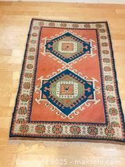 MaxSold Auction: Wool Area Rug - Port Townsend (Washington, USA) PARTNER MANAGED Estate Sale Online Auction - Rosewood Street