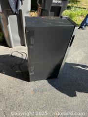 MaxSold Auction: Freestanding Beverage Refrigerator — ~12–18 Bottle Capacity - Southborough (Massachusetts, USA) SELLER MANAGED Estate Sale Online Auction - Northboro Road