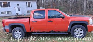 MaxSold Auction: 2010 chev silverado 4x4 3GCRKSEA3AG204304 - Addington Highlands (Ontario, Canada) SELLER MANAGED Downsizing Online Auction - Addington Road 2