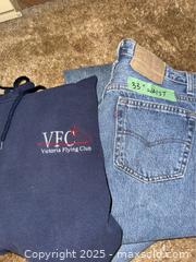 MaxSold Auction: Men’s Casual Clothing - Saanich (British Columbia, Canada) PARTNER MANAGED Moving Online Auction - Annabern Crescent