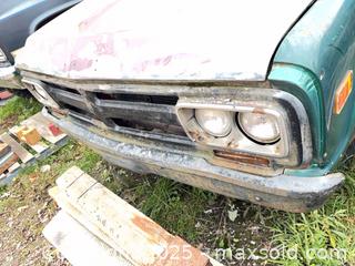 MaxSold Auction: Scrap/Rebuild Truck - Caledon (Ontario, Canada) PARTNER MANAGED Estate Sale Online Auction - Hurontario Street