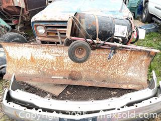 MaxSold Auction: Scrap/Rebuild Truck - Caledon (Ontario, Canada) PARTNER MANAGED Estate Sale Online Auction - Hurontario Street