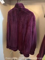 MaxSold Auction: Danier Leather &#38; Suede Sets (Skirt and Jackets Large &#38; 12-14) &#38; papas Furs Canada Grosvenor Coat - North Vancouver (British Columbia, Canada) PARTNER MANAGED Estate Sale Online Auction - Seymour Boulevard