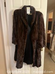 MaxSold Auction: Pappas Fur Coat - North Vancouver (British Columbia, Canada) PARTNER MANAGED Estate Sale Online Auction - Seymour Boulevard
