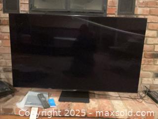 MaxSold Auction: SAMSUNG QN55Q90TAF 55” QLED TV - North Vancouver (British Columbia, Canada) PARTNER MANAGED Estate Sale Online Auction - Seymour Boulevard