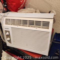 MaxSold Auction: Comfee window AC - Toronto (Ontario, Canada) SELLER MANAGED Downsizing Online Auction - Avenue Road