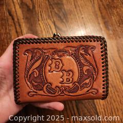 MaxSold Auction: Geniune leather wallet - Toronto (Ontario, Canada) SELLER MANAGED Downsizing Online Auction - Avenue Road