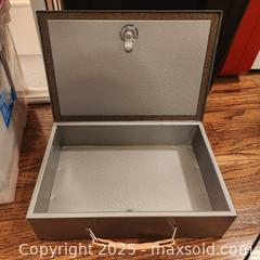 MaxSold Auction: metal Safe with handle  - Toronto (Ontario, Canada) SELLER MANAGED Downsizing Online Auction - Avenue Road