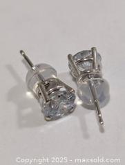 MaxSold Auction: Certified 14K(0.93g)Lab Diamond(1.54ct) - Toronto (Ontario, Canada) PARTNER MANAGED Downsizing Online Auction - Queen Street East