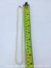 MaxSold Auction: Single Strand Pearl Necklace 18” Length  - Esquimalt (British Columbia, Canada) PARTNER MANAGED Reseller Online Auction - Lampson Street