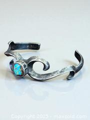 MaxSold Auction: Sterling Silver Sand Cast Southwestern Turquoise Cuff Bracelet - Esquimalt (British Columbia, Canada) PARTNER MANAGED Reseller Online Auction - Lampson Street