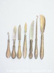 MaxSold Auction: Sterling Silver Utencils 198.73g - Esquimalt (British Columbia, Canada) PARTNER MANAGED Reseller Online Auction - Lampson Street