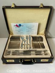 MaxSold Auction: Casa Elite Disegno Collection Flatware Case  - Toronto (Ontario, Canada) SELLER MANAGED Estate Sale Online Auction -  Magnetic Drive